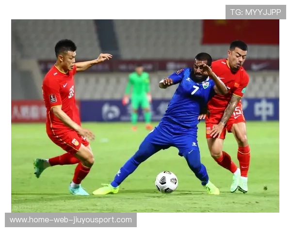 国足备战训练画面曝光，国足训练赛